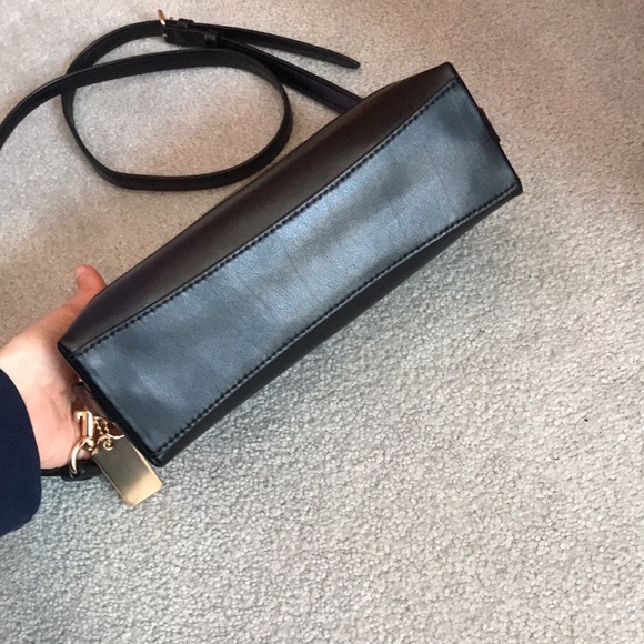 NWT Coach Signature “C” Brown Crossbody - Picture 5 of 5